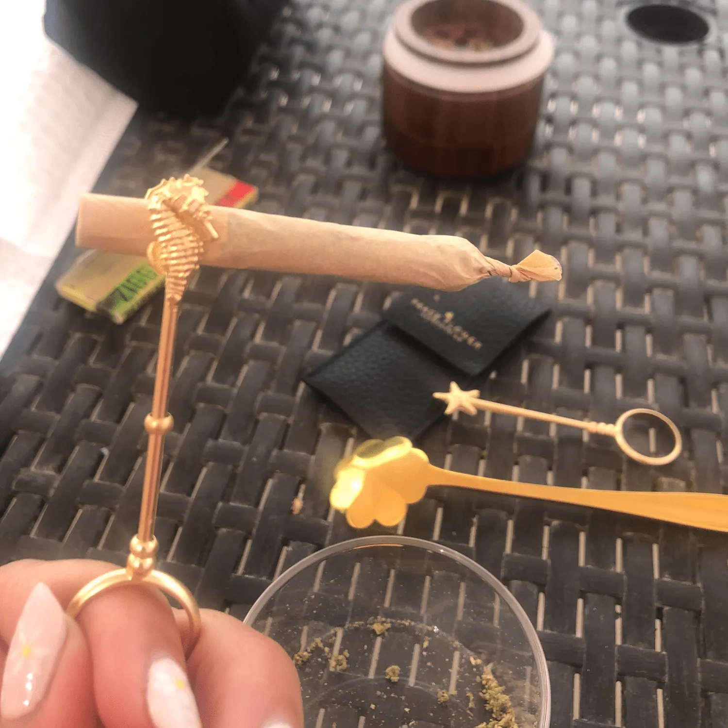 Peru Seahorse Smoke Holder - Image 4